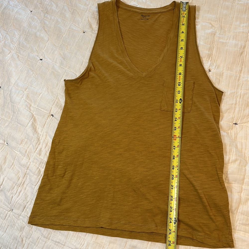 Madewell Tank w/ Front Pocket Size Small - Picture 8 of 8